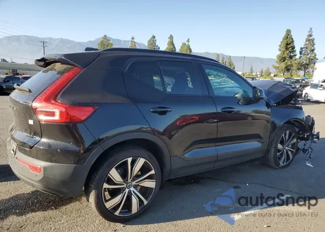2021 Volvo Xc40 Recharge z USA, uszkodzony, nr VIN YV4ED3UR6M2561704